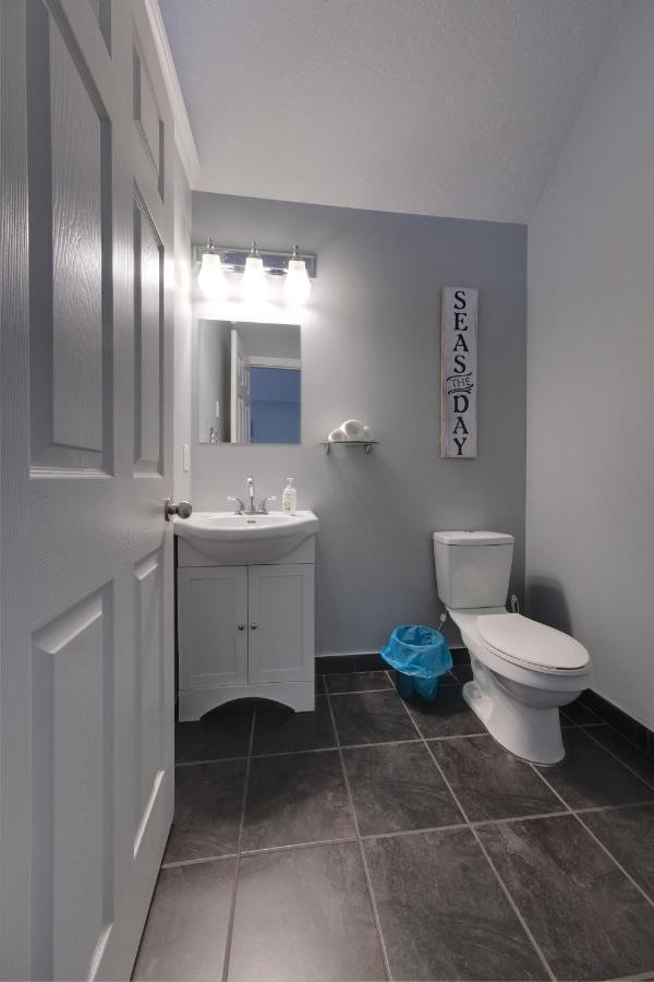 Coastal Lookout Suites Корнър Брук Екстериор снимка