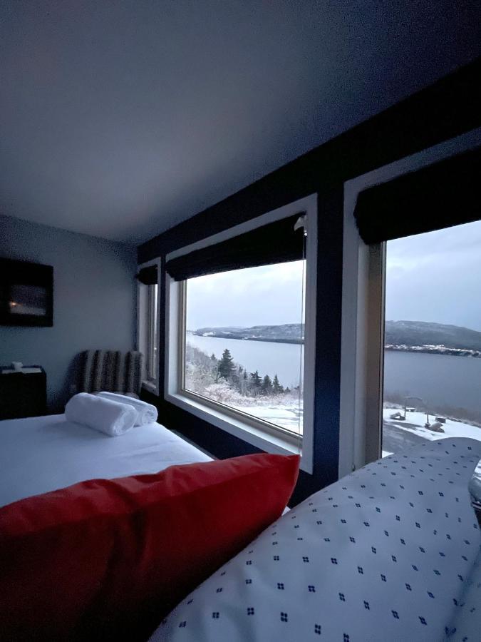 Coastal Lookout Suites Корнър Брук Екстериор снимка