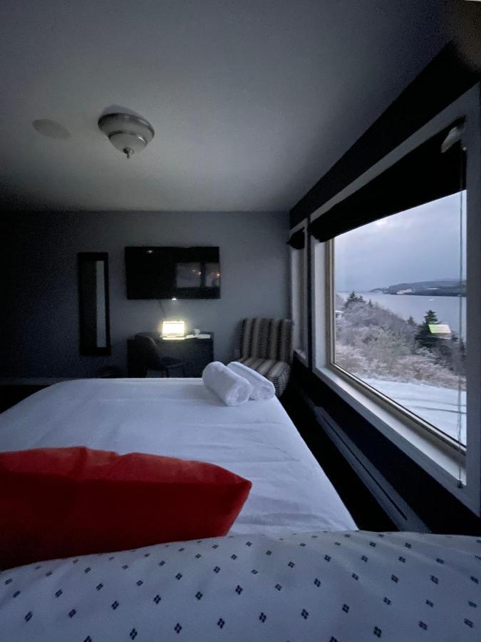 Coastal Lookout Suites Корнър Брук Екстериор снимка