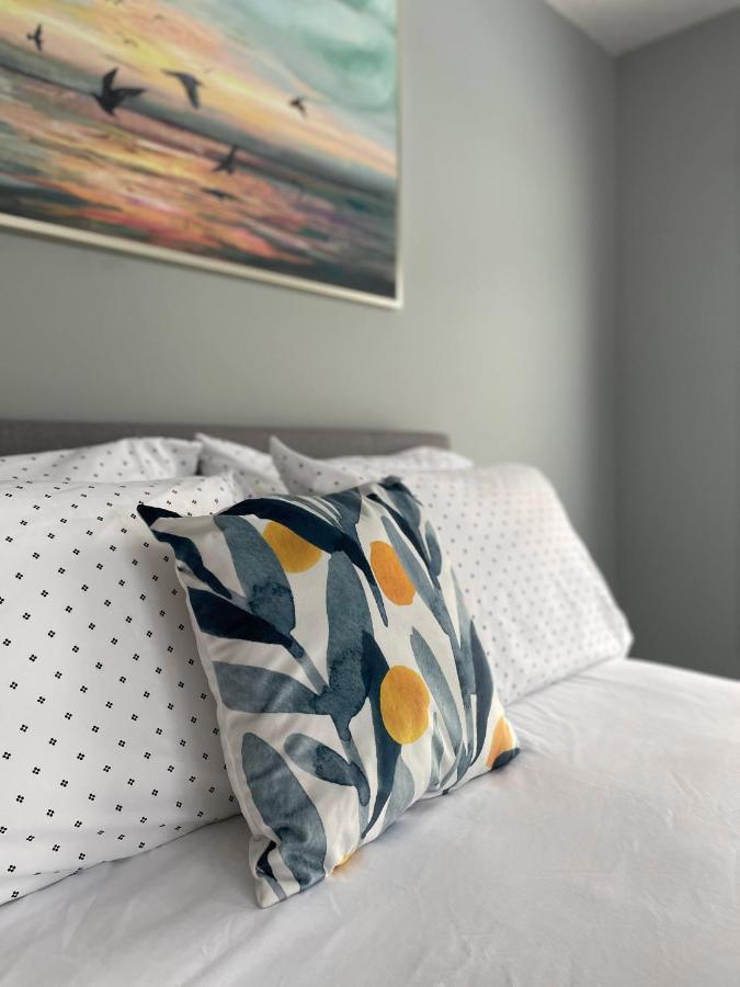 Coastal Lookout Suites Корнър Брук Екстериор снимка