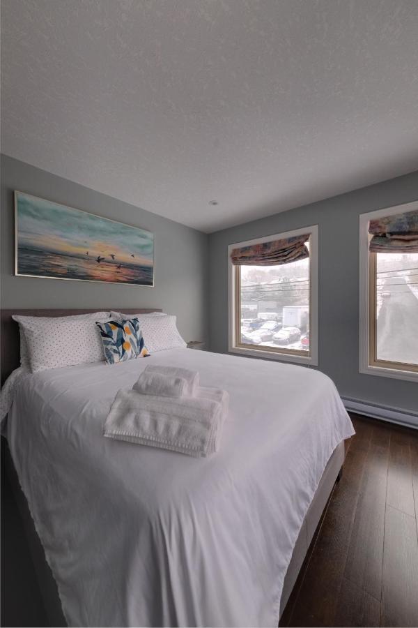 Coastal Lookout Suites Корнър Брук Екстериор снимка