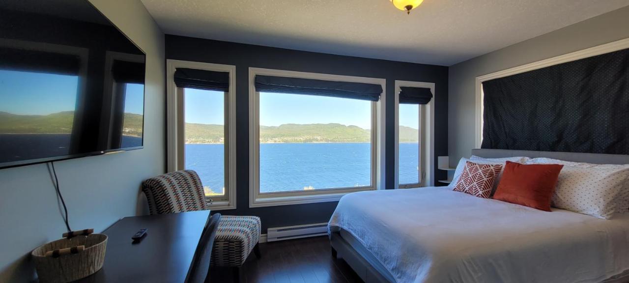 Coastal Lookout Suites Корнър Брук Екстериор снимка